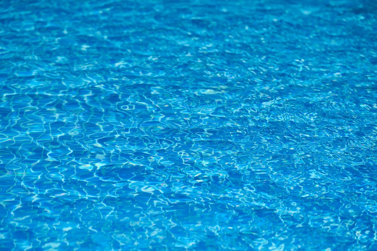 Entretenir sa mini-piscine en bois toute l'année