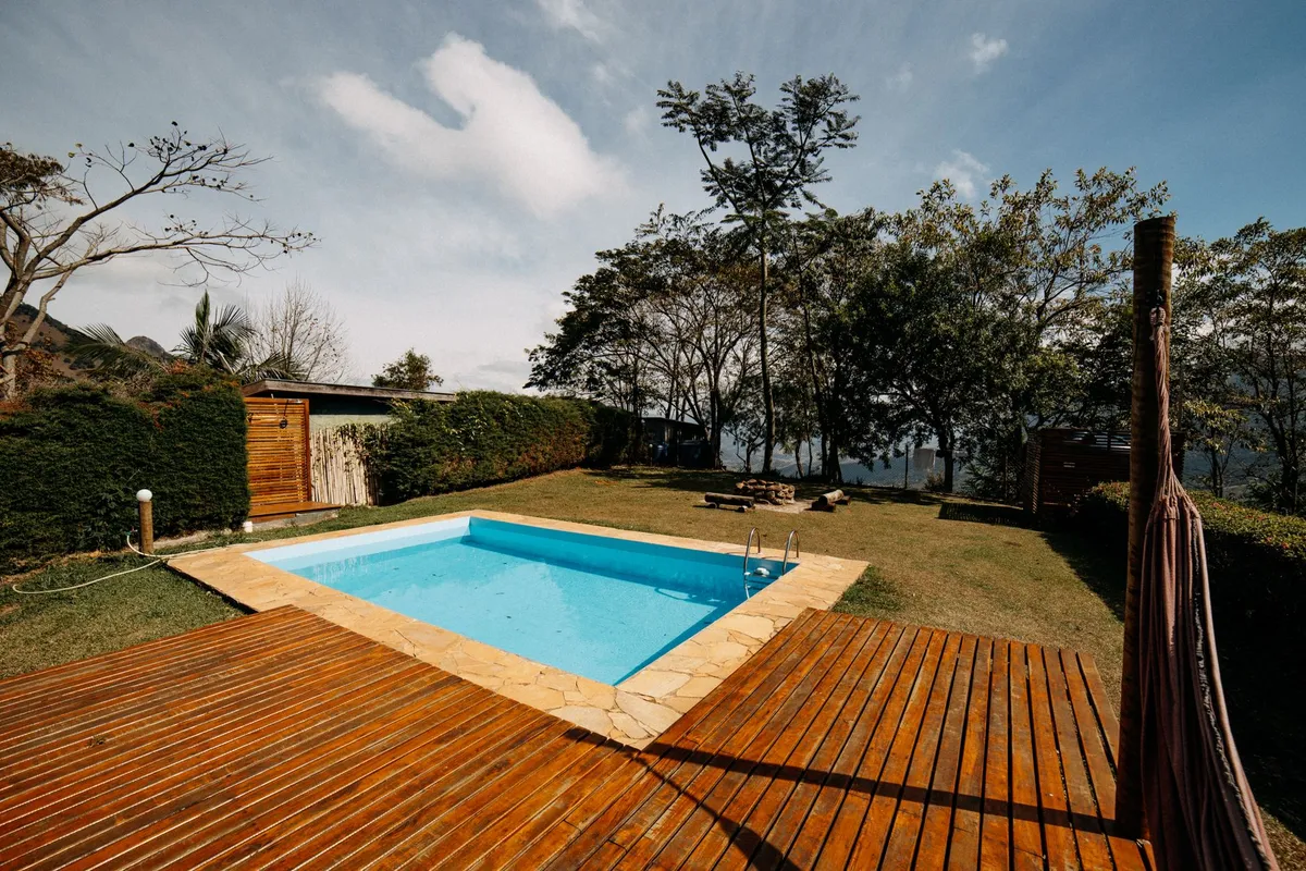 Installer une mini-piscine en bois : les étapes