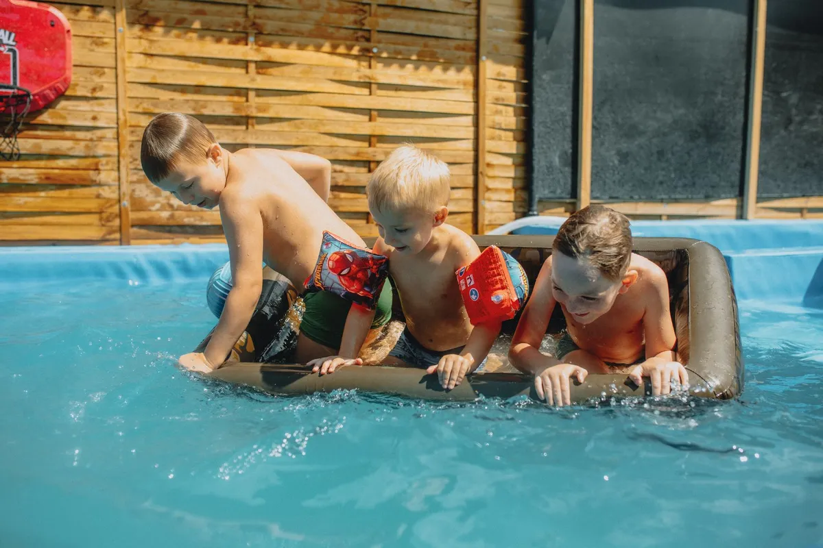 Piscine Tubulaire : comment bien la choisir pour votre jardin ?